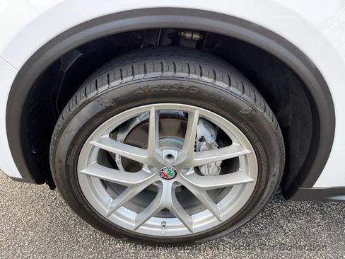 Used 2018 Alfa Romeo Stelvio Ti AWD/4WD image 95