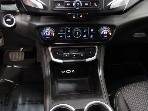 Used 2022 GMC Terrain SLE w/ Driver Convenience Package image 36