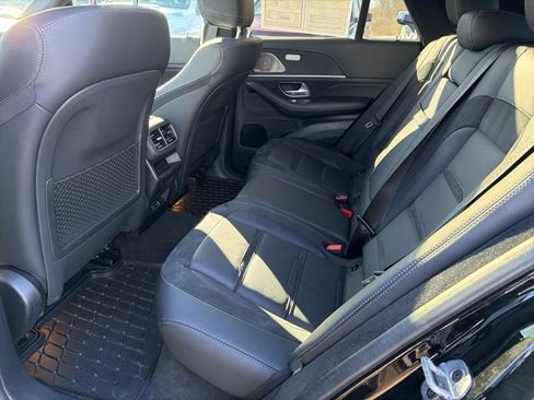 Used 2025 Mercedes-Benz GLE 53 AMG 4MATIC Coupe image 17