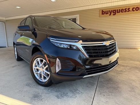 Used 2024 Chevrolet Equinox LT AWD/4WD image 2