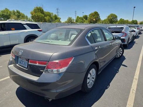 Used 2012 Honda Accord LX image 3