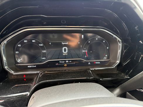 Used 2022 GMC Sierra 1500 Elevation w/ LPO, Elevation Black Package image 11