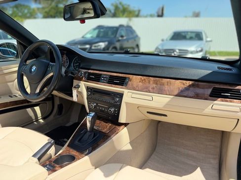 Used 2008 BMW 328i Convertible RWD image 25