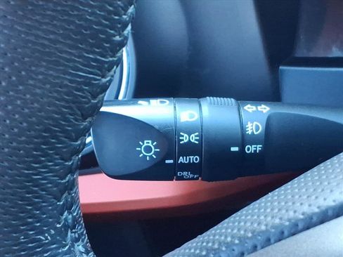 Used 2016 Toyota Tacoma TRD Off-Road image 25