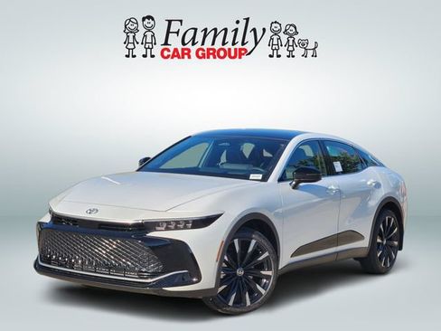 New 2026 Toyota Crown Platinum AWD/4WD image 1