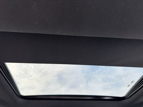 Used 2024 BMW 530i xDrive image 16