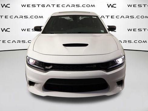 Used 2022 Dodge Charger Scat Pack w/ Dynamics Package RWD image 2