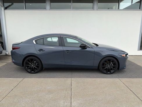 Certified 2025 MAZDA MAZDA3 s AWD/4WD image 4