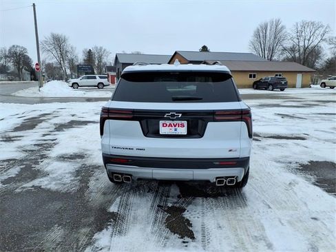 New 2026 Chevrolet Traverse Z71 w/ Enhanced Driving Package image 4