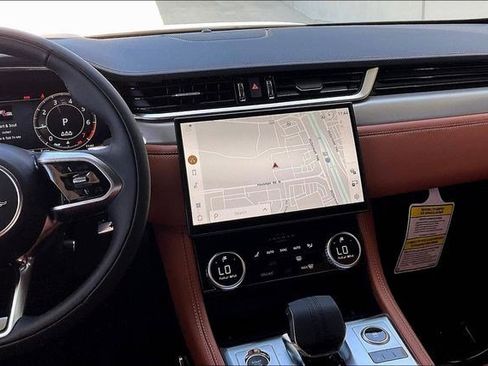 New 2026 Jaguar F-PACE R-Dynamic S image 6