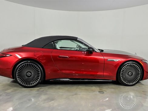Used 2026 Mercedes-Benz Maybach SL 680 image 13