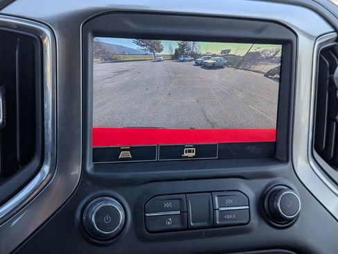 Used 2021 Chevrolet Silverado 1500 LT Trail Boss w/ Convenience Package II image 11