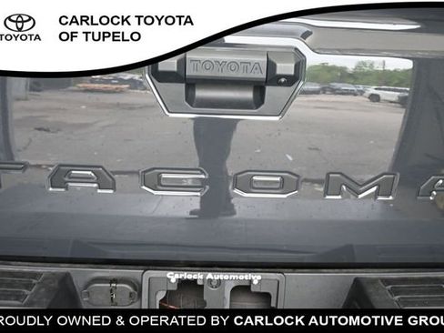 Used 2025 Toyota Tacoma TRD Sport AWD/4WD image 33