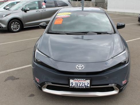Certified 2023 Toyota Prius Prime FWD image 4
