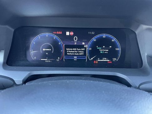 Used 2025 Toyota Tacoma TRD Off-Road image 36