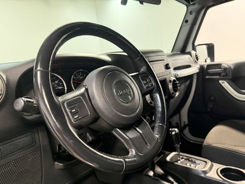Used 2018 Jeep Wrangler Rubicon w/ Trailer Tow Group AWD/4WD image 56
