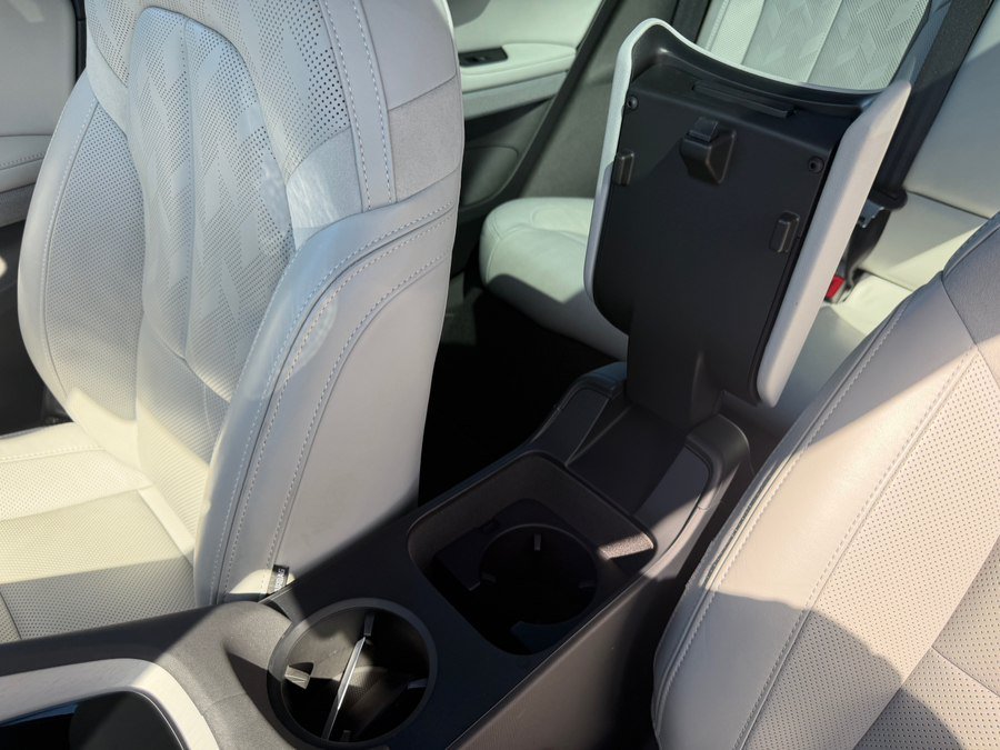 Used 2024 Polestar Polestar 2 RWD image 28