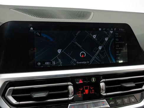 Used 2022 BMW M4 xDrive Competition w/ Parking Assistance Package AWD/4WD image 32