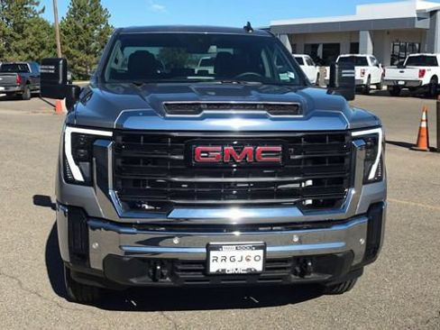 New 2026 GMC Sierra 2500 Pro w/ 1SA Pro Safety Plus Package AWD/4WD image 3