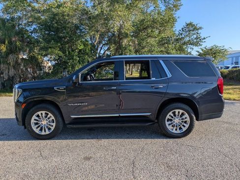 Used 2023 GMC Yukon SLT AWD/4WD image 6