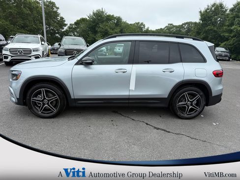 Used 2025 Mercedes-Benz GLB 250 4MATIC image 5