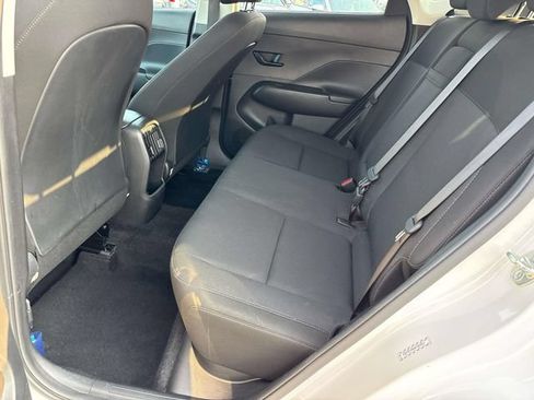 Used 2024 Hyundai Kona SEL AWD/4WD image 12