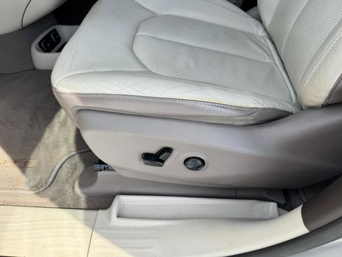 Used 2017 Chrysler Pacifica Touring-L Plus w/ Advanced Safetytec Group image 19