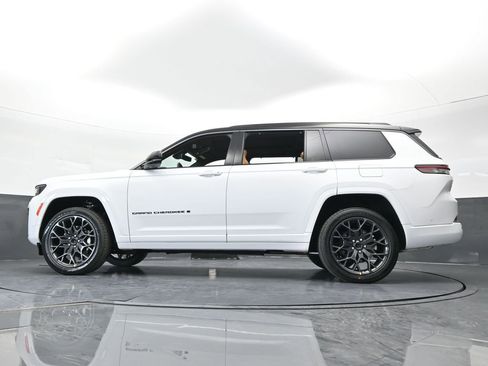 New 2026 Jeep Grand Cherokee L Summit AWD/4WD image 60