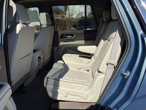 New 2026 GMC Yukon Denali w/ Sun & Power Step Package AWD/4WD image 11