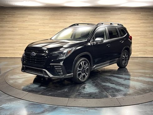 Used 2023 Subaru Ascent Limited w/ Technology Package image 6