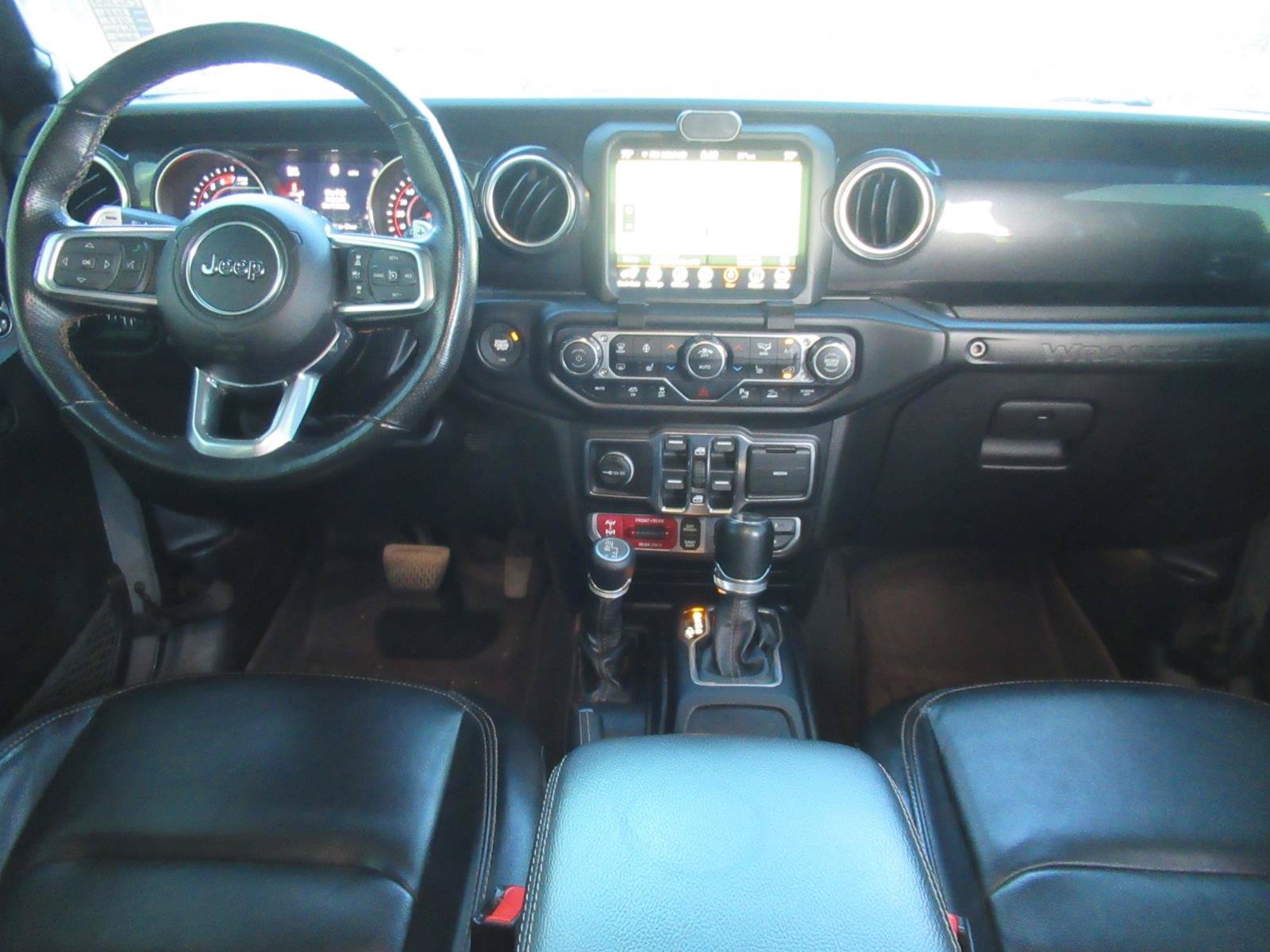 Used 2022 Jeep Wrangler Unlimited Rubicon w/ Dual Top Group AWD/4WD image 12