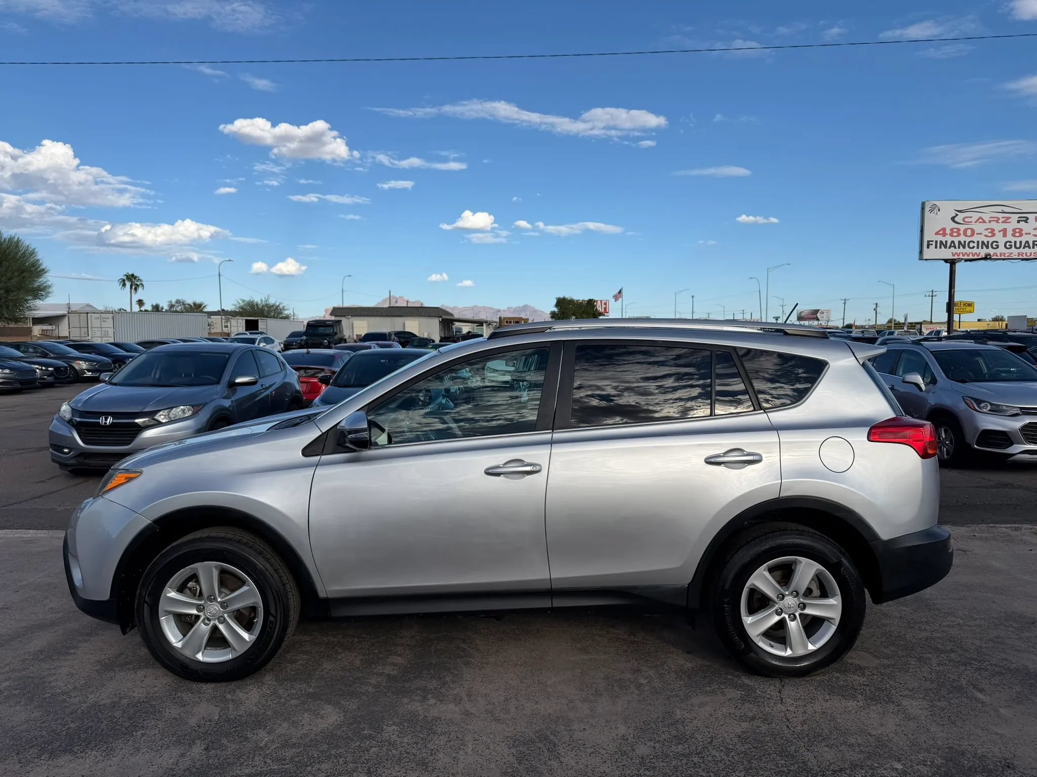 Used 2013 Toyota RAV4 XLE FWD image 4