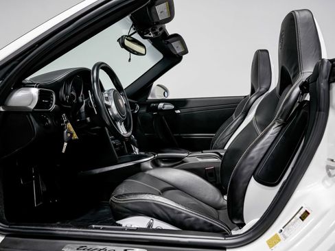 Used 2011 Porsche 911 Turbo S AWD/4WD image 20
