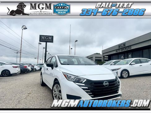 Used 2023 Nissan Versa S FWD image 1