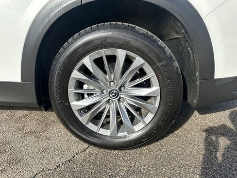 Used 2024 MAZDA CX-90 3.3 Turbo w/ Preferred Plus AWD/4WD image 13