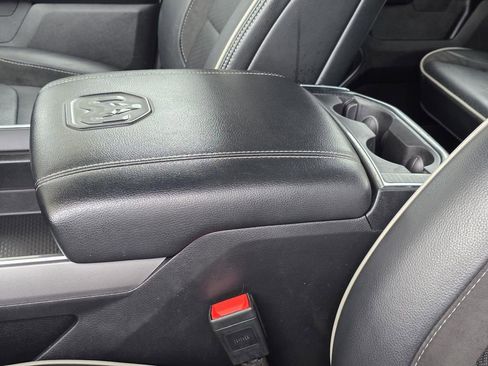 Used 2024 RAM 1500 Laramie image 9