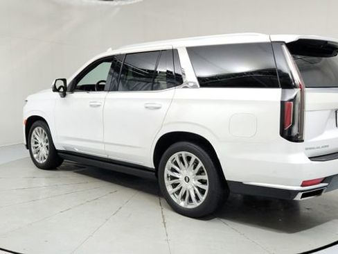 Certified 2023 Cadillac Escalade Premium Luxury w/ Performance Package image 3