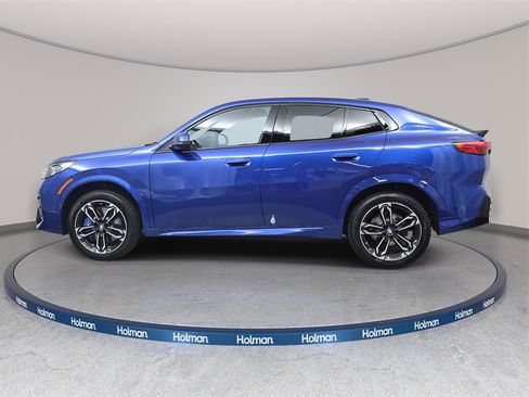 Used 2025 BMW X2 xDrive28i w/ M Sport Package image 9