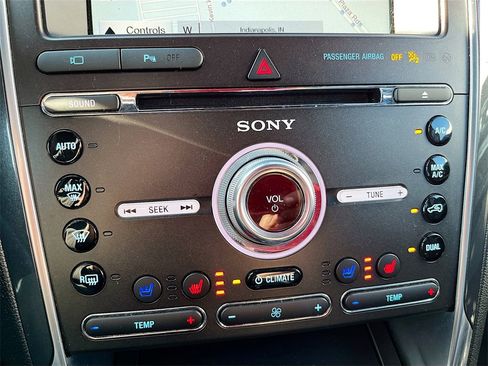 Used 2018 Ford Explorer Sport w/ Equipment Group 401A image 16