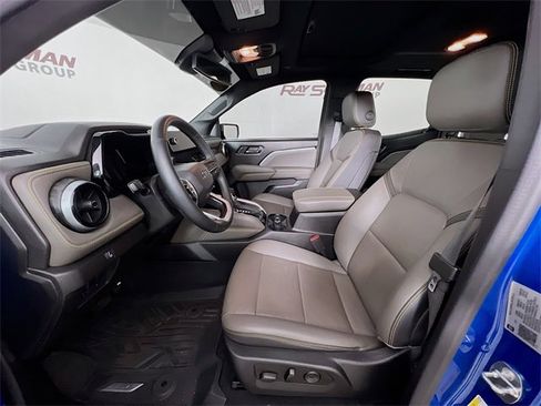 Used 2023 Chevrolet Colorado ZR2 w/ ZR2 Convenience Package III image 10