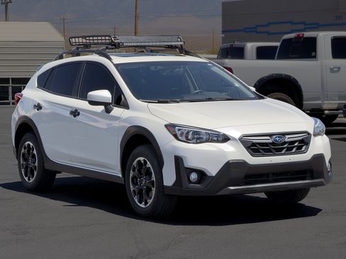 Used 2023 Subaru Crosstrek 2.0i Premium AWD/4WD image 7