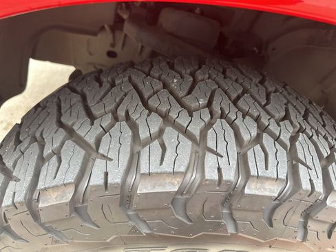 Used 2011 RAM 1500 Sport image 3