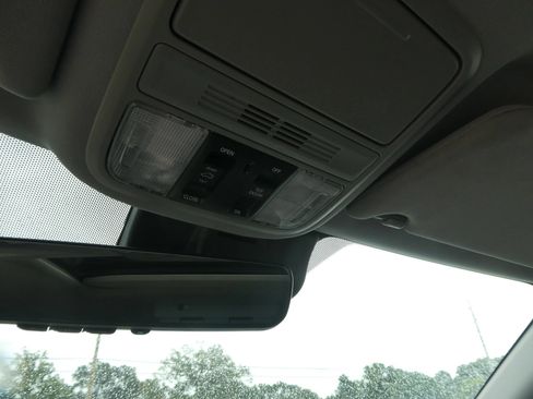 Used 2019 Honda Pilot EX-L image 25