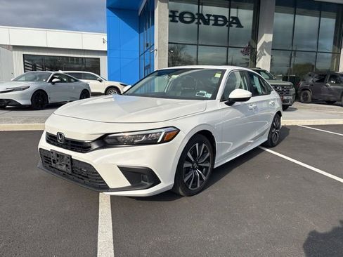 Used 2023 Honda Civic EX image 2