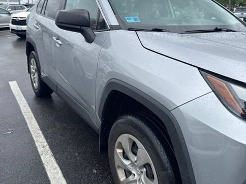 Used 2023 Toyota RAV4 LE AWD/4WD image 2
