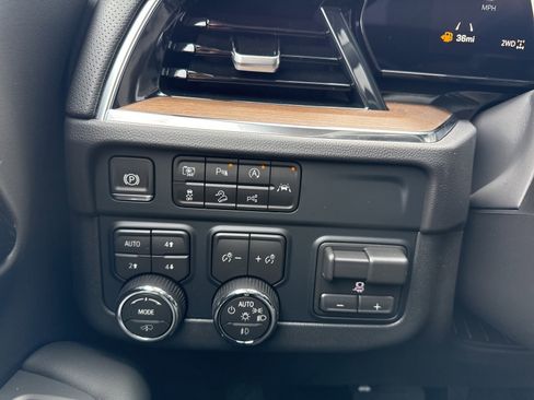 New 2026 Chevrolet Tahoe High Country image 40