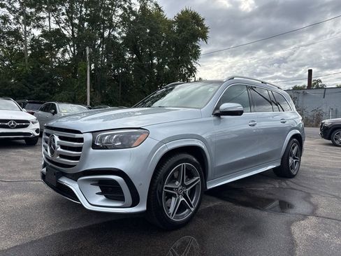 Certified 2025 Mercedes-Benz GLS 450 4MATIC image 3
