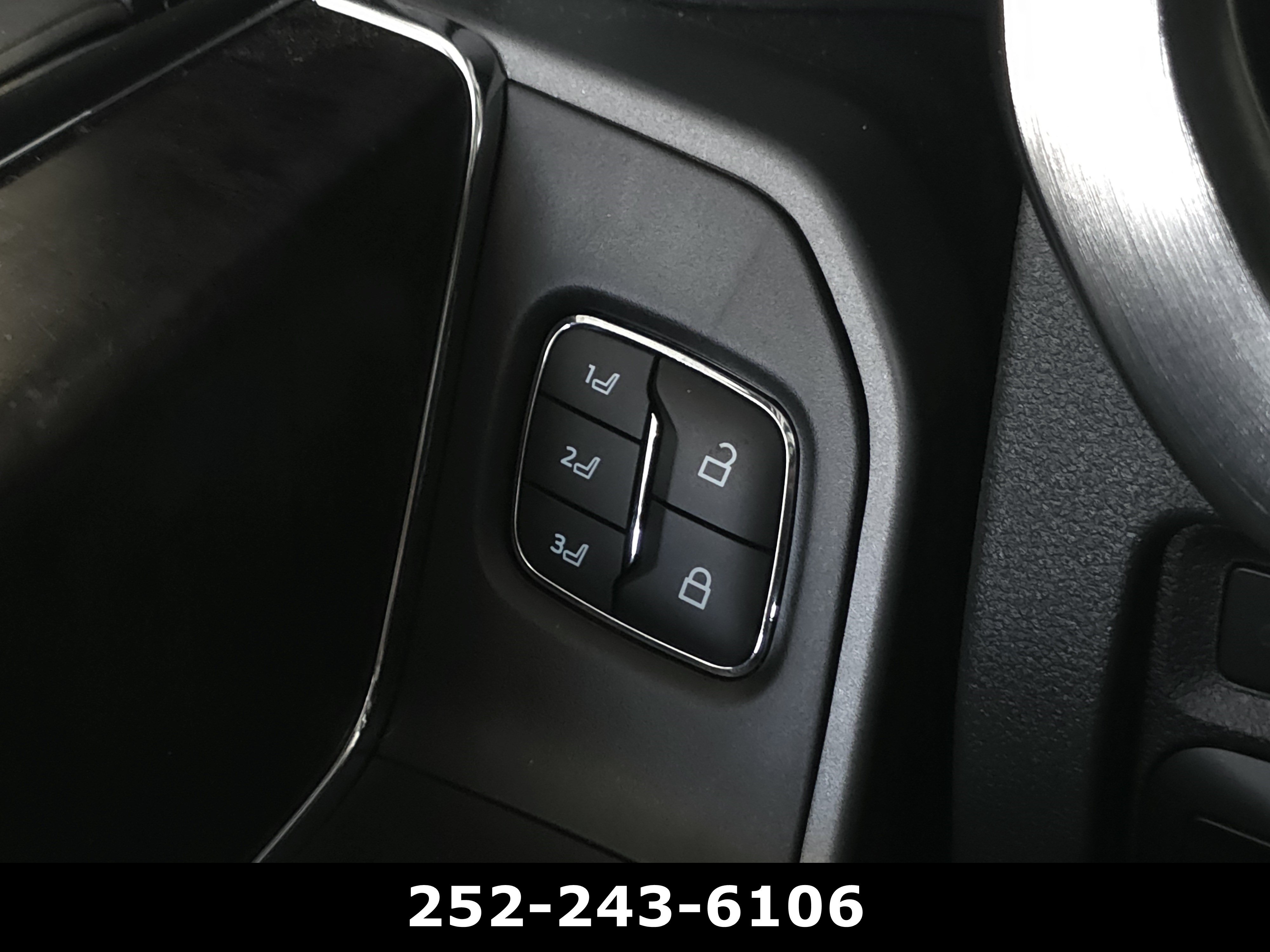 Used 2024 Ford F350 Lariat w/ Lariat Ultimate Package AWD/4WD image 33