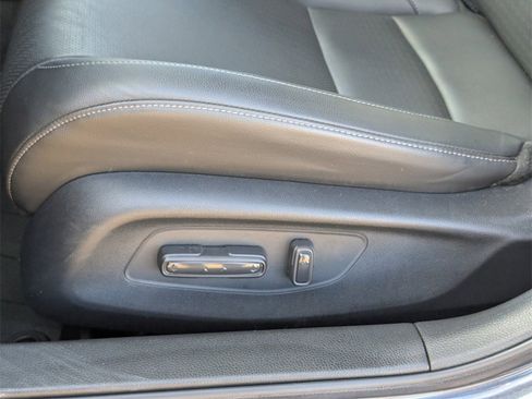 Used 2025 Honda Civic Sport image 11