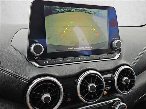 Used 2024 Nissan Sentra SV image 14